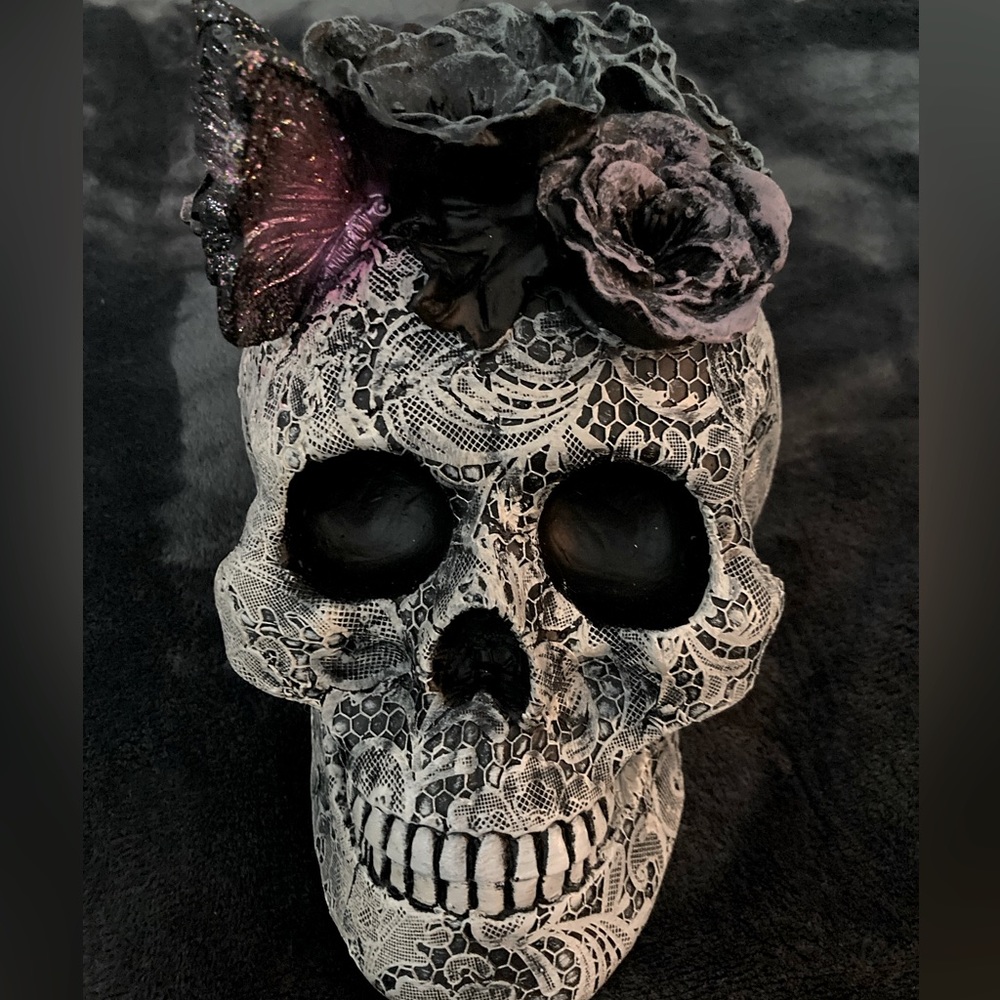 Christian Lacroix Lace Skull 💀 With  Flowers 🌸 & Butterfly 🦋